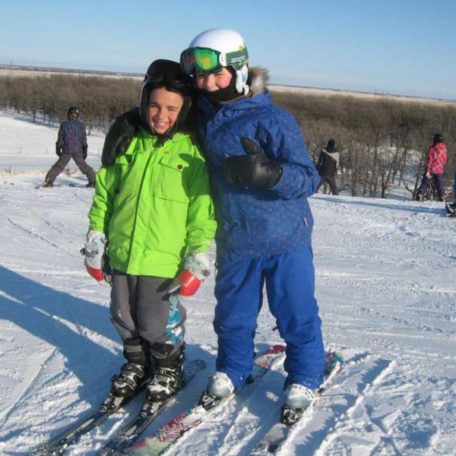 Discover the fun of skiing!